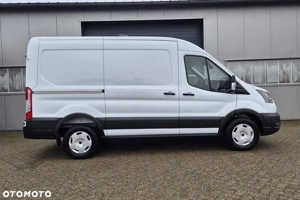 Ford Transit 350 L2H2 Trend 2.0 130KM - 6