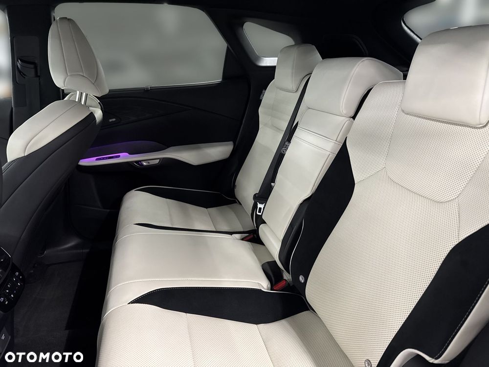 Lexus RX - 11