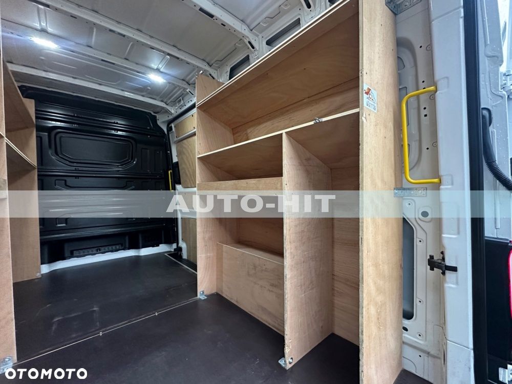 Volkswagen Crafter - 18