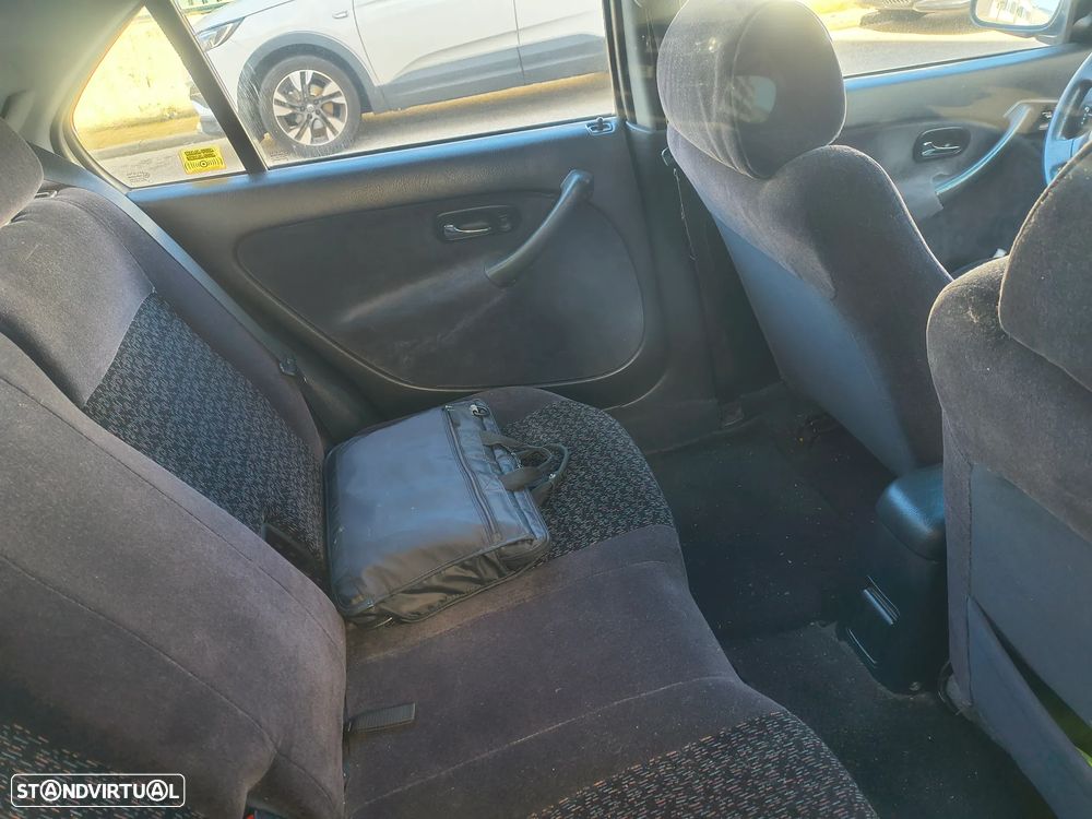 Honda Civic 1.6i SR VTEC - 12