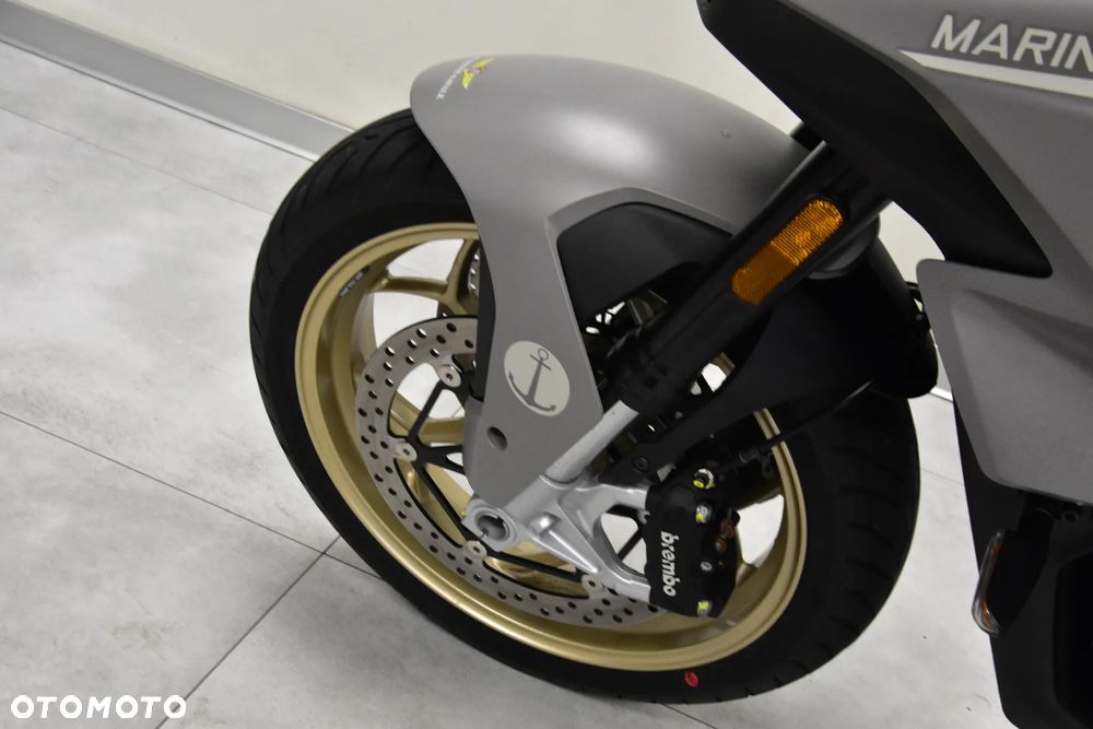 Moto Guzzi V100 Mandello - 36