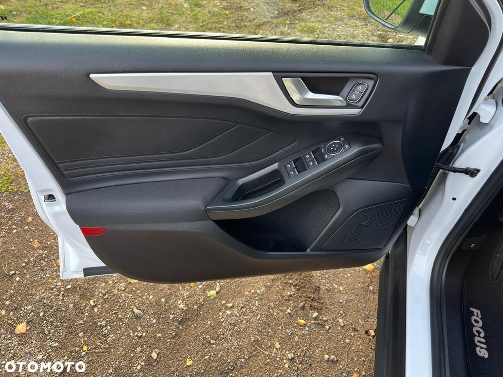 Ford Focus - 11