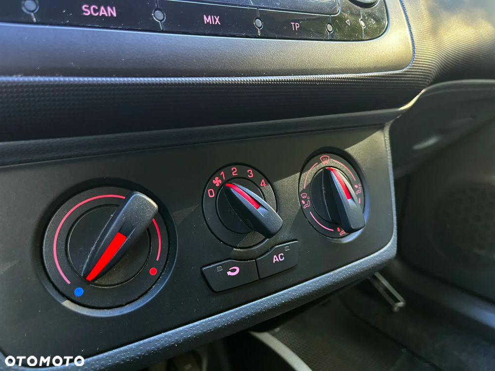 Seat Ibiza 1.4 16V Style - 15