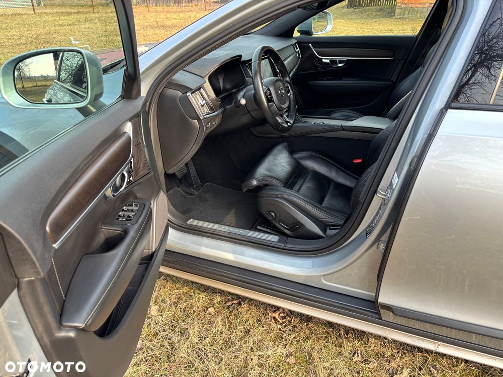 Volvo V90 Cross Country T5 AWD Pro - 16