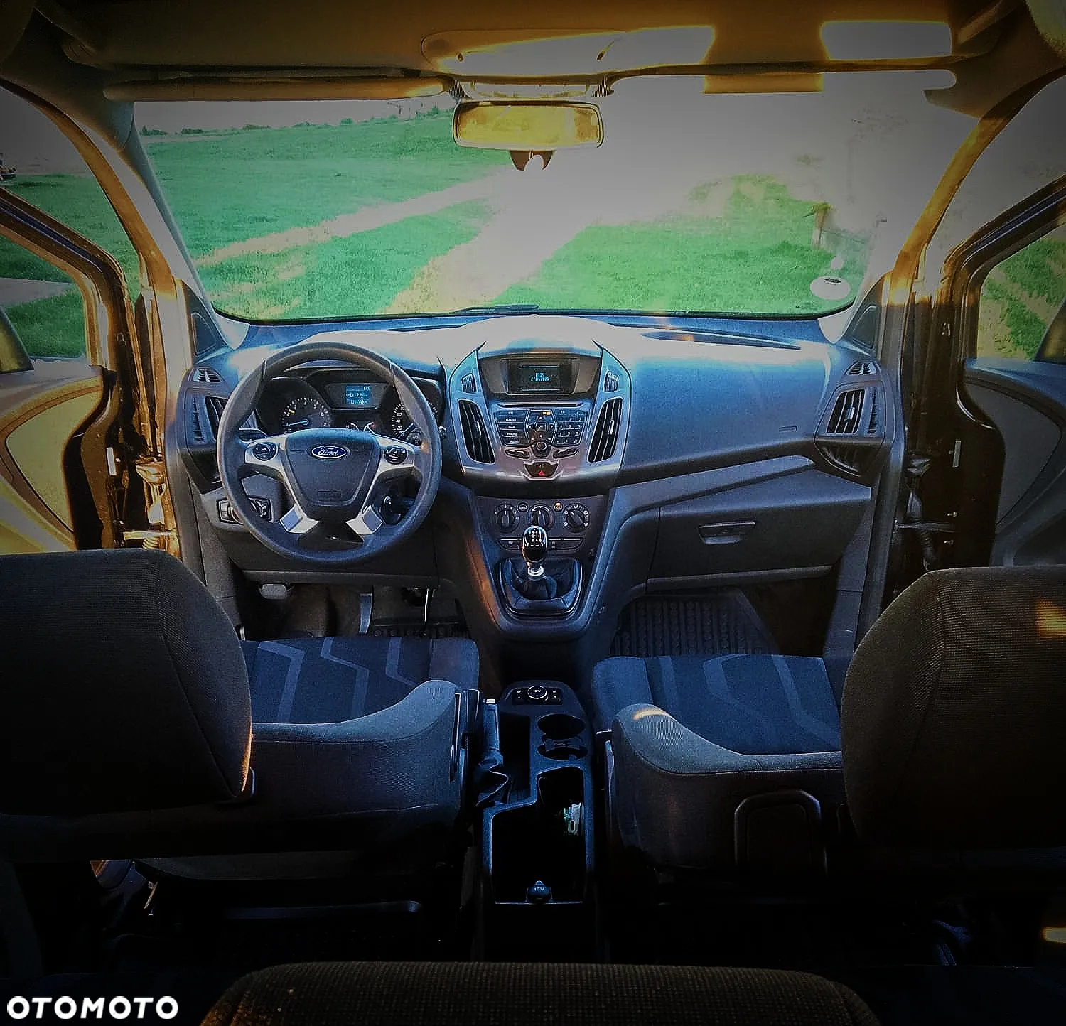 Ford Tourneo Connect - 9