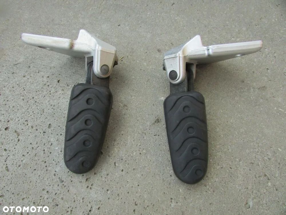 Cagiva Canyon 600 podnózki sety kierowcy - 1