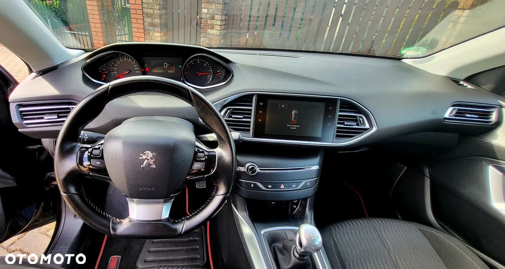 Peugeot 308 - 10