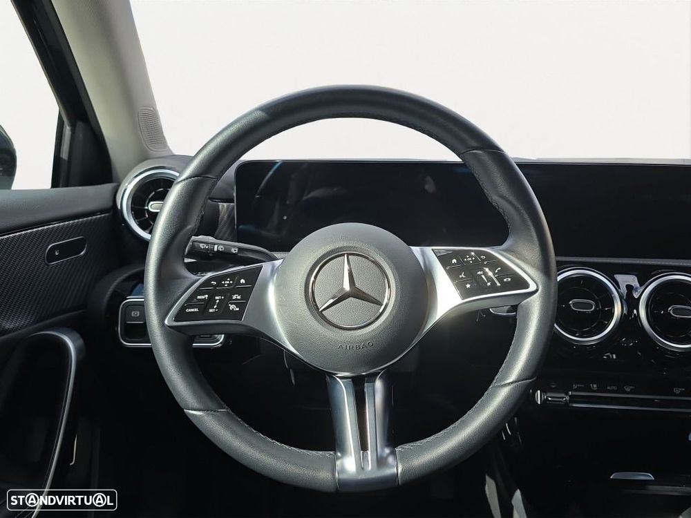 Mercedes-Benz A 250 e - 10