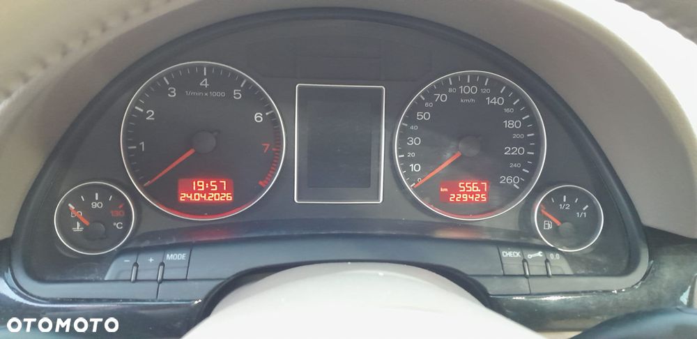 Audi A4 Limousine - 17