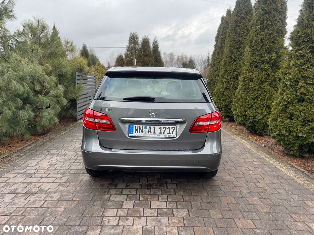 Mercedes-Benz Klasa B 180 BlueEFFICIENCY Edition Style - 8