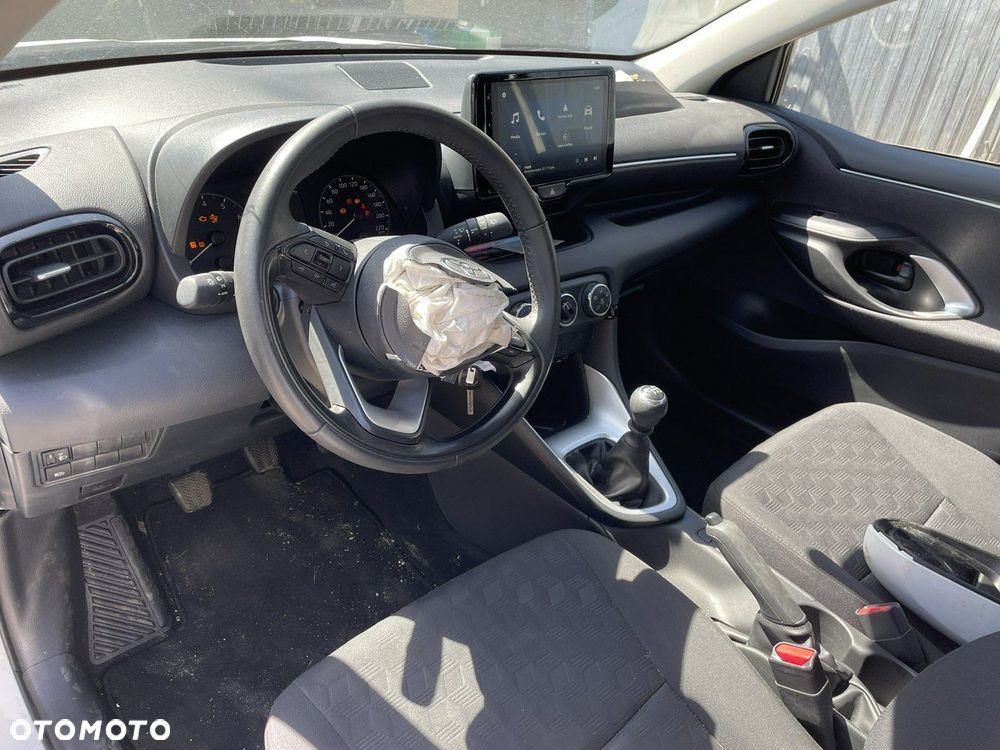 Toyota Yaris - 4
