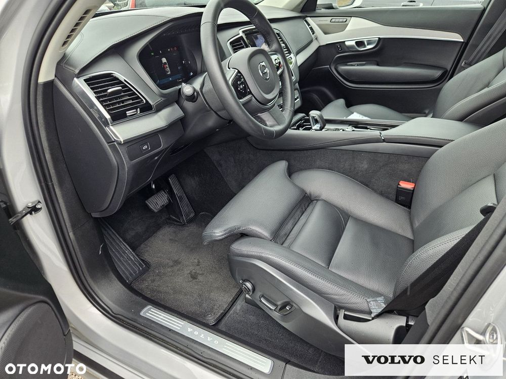 Volvo XC 90 - 12