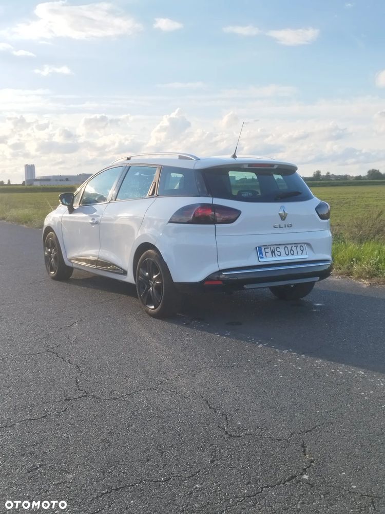 Renault Clio - 8