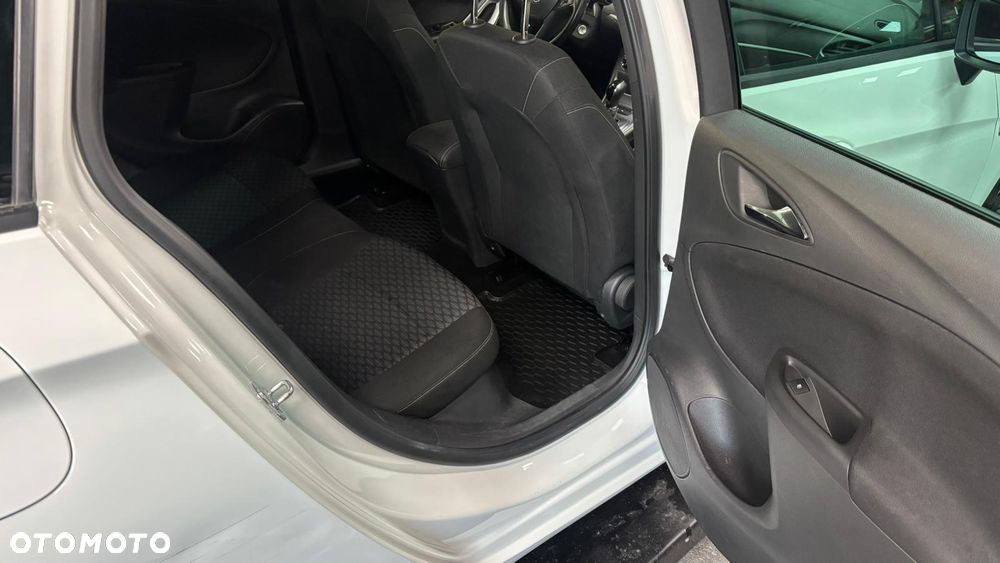 Opel Astra 1.6 CDTI Enjoy - 9