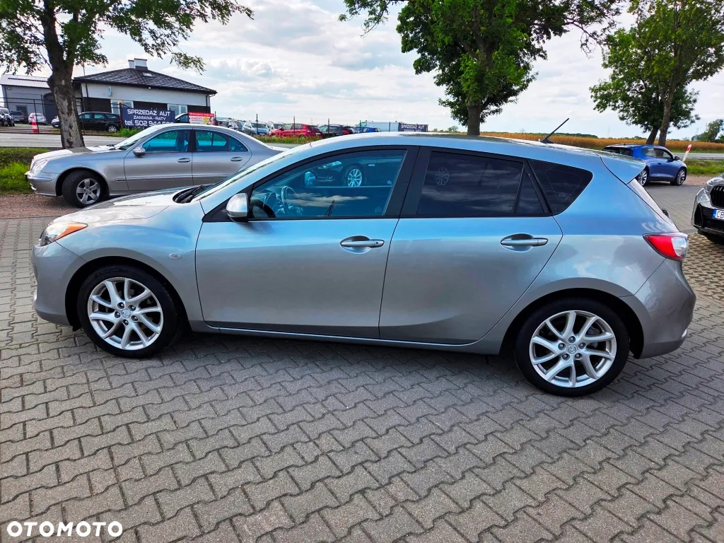 Mazda 3 1.6 CD Exclusive + - 15