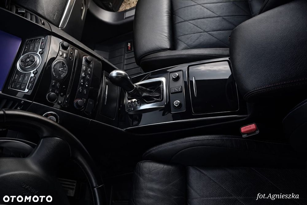 Infiniti Q70 3.0d S - 10
