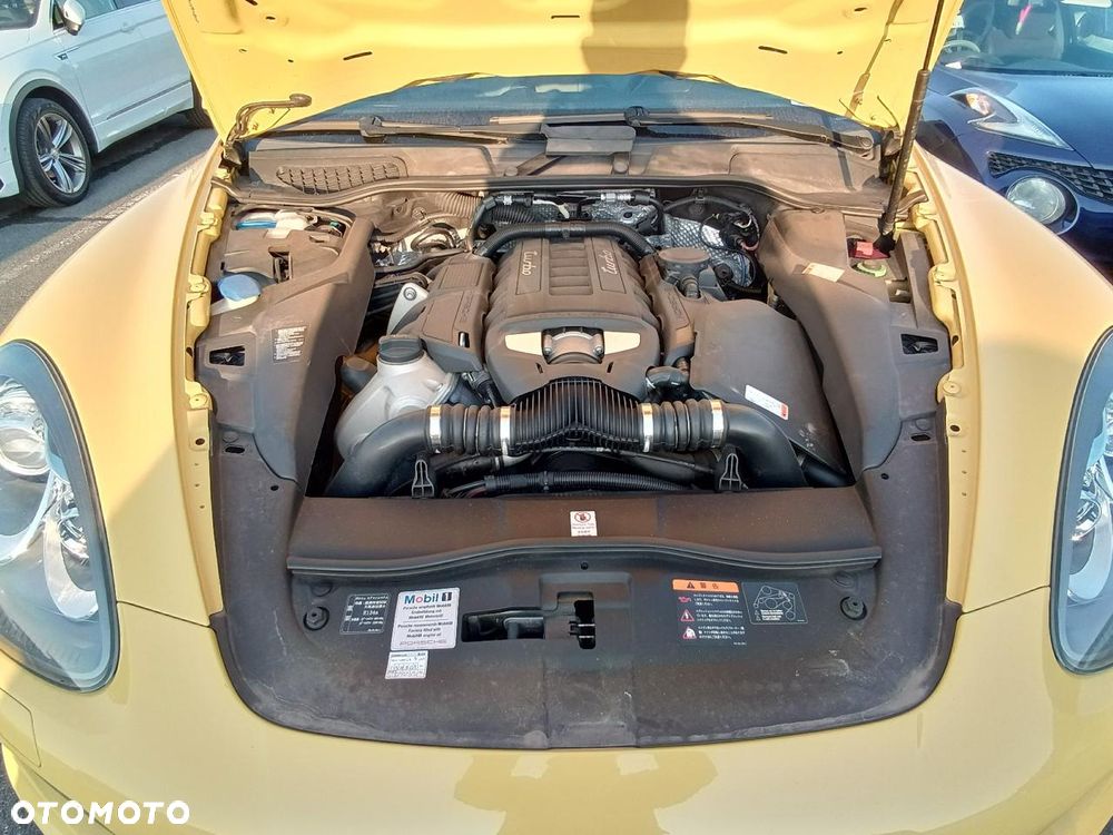Porsche Cayenne Turbo - 29