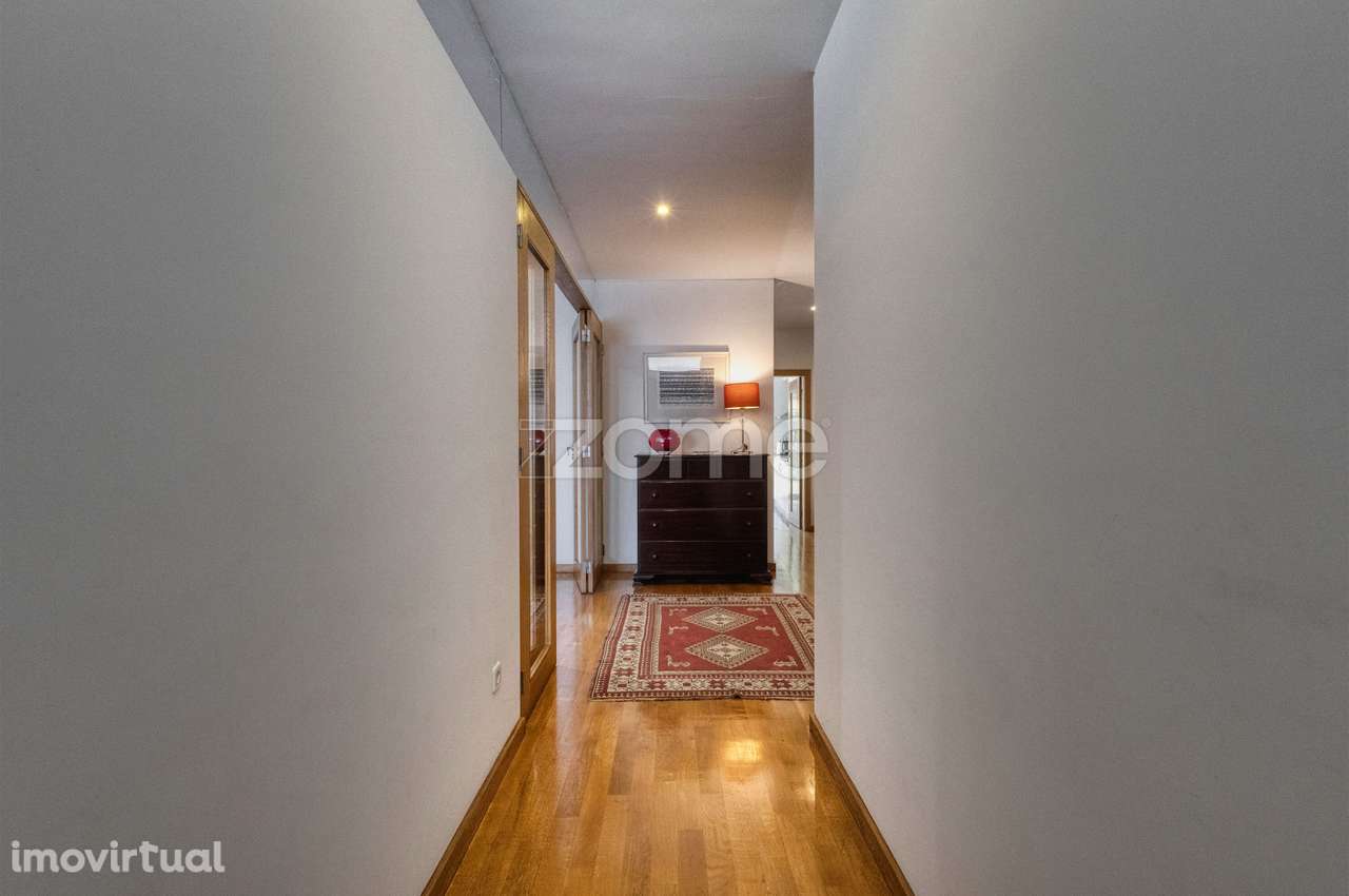 Moradia T4 com 4 suítes, na Rua Gomes Teixeira, Matosinhos - Grande imagem: 5/60