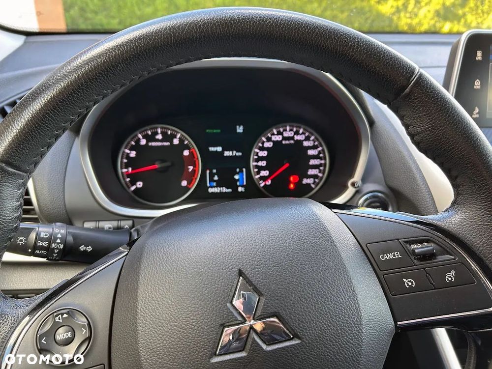 Mitsubishi Eclipse Cross 1.5 T Intense - 10