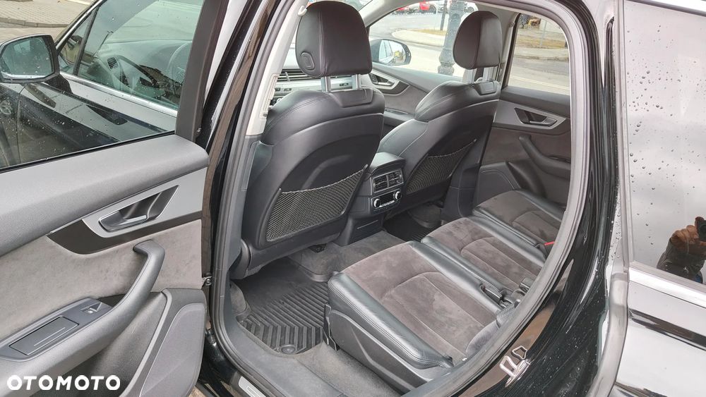 Audi Q7 - 9