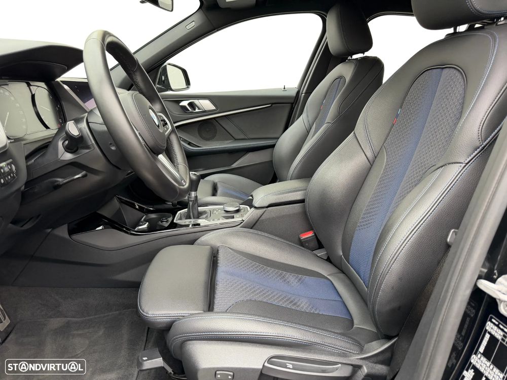 BMW 116 d Pack Desportivo M - 4