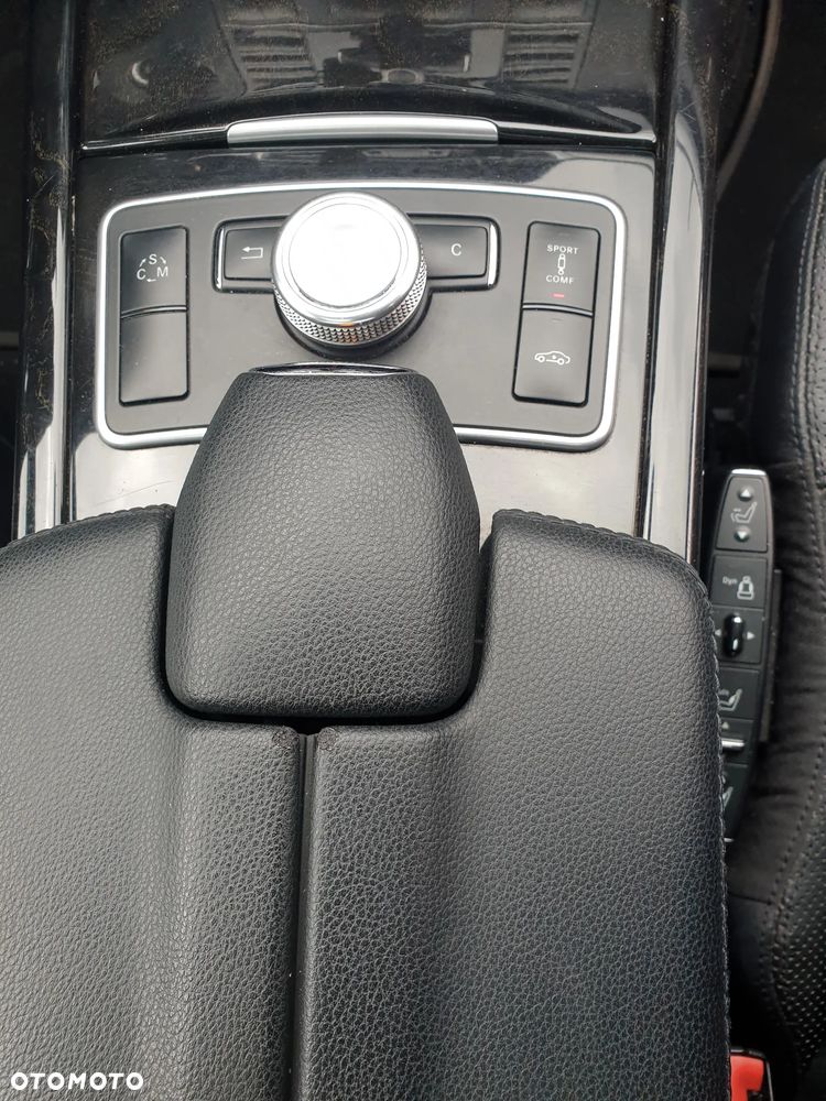 Mercedes-Benz Klasa E 350 CDI DPF 4Matic BlueEFFICIENCY 7G-TRONIC Avantgarde - 16