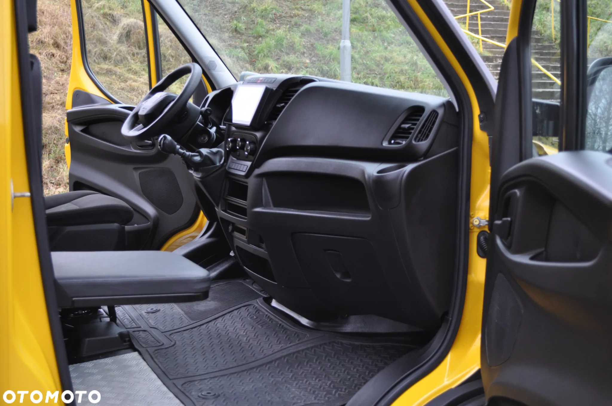 Iveco DAILY - 23