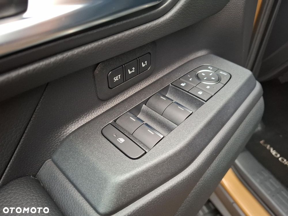 Toyota Land Cruiser LC 2.8 D-4D First Edition - 12