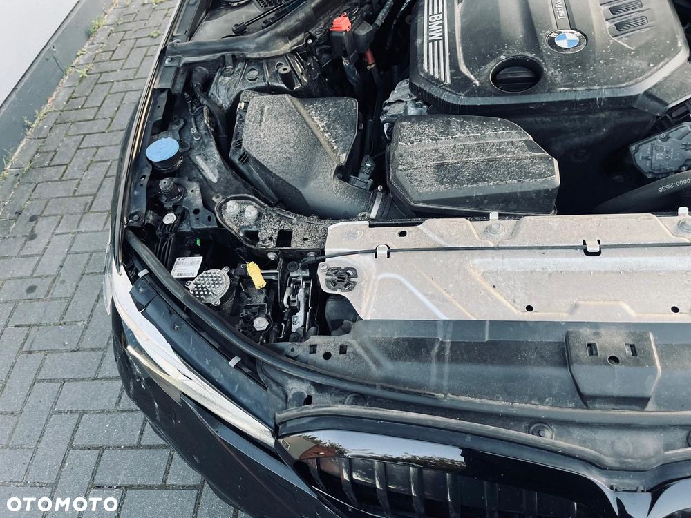 BMW Seria 3 320d mHEV M Sport - 16