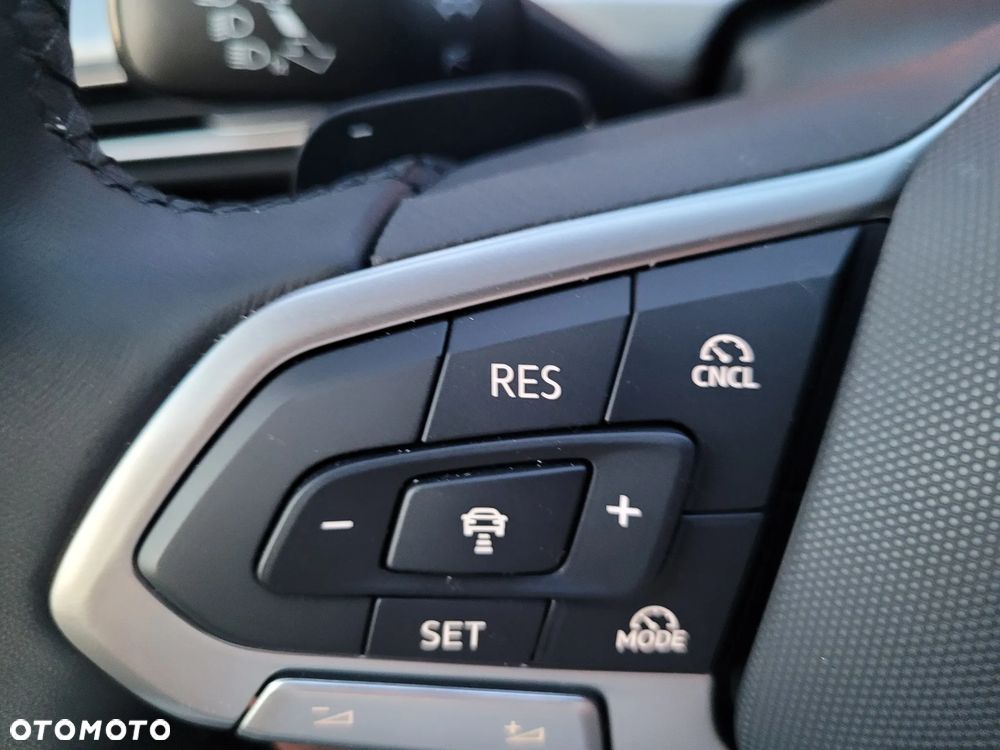 Volkswagen Golf 1.5 eTSI OPF DSG Energy - 26