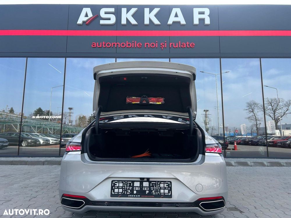 DS Automobiles DS 9 1.6 PHeV EAT8 Rivoli + - 8