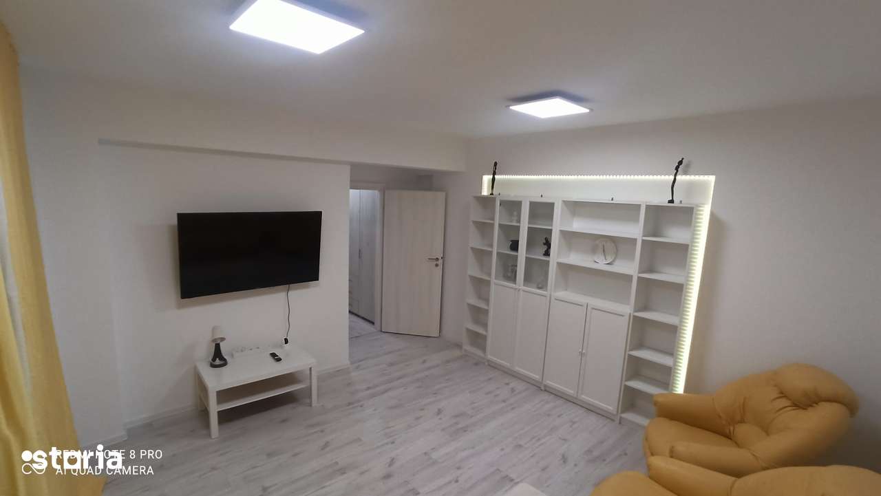Garsonieră de închiriat, Vivamus Park Residence, etaj 5, cu balcon — fotografia 1
