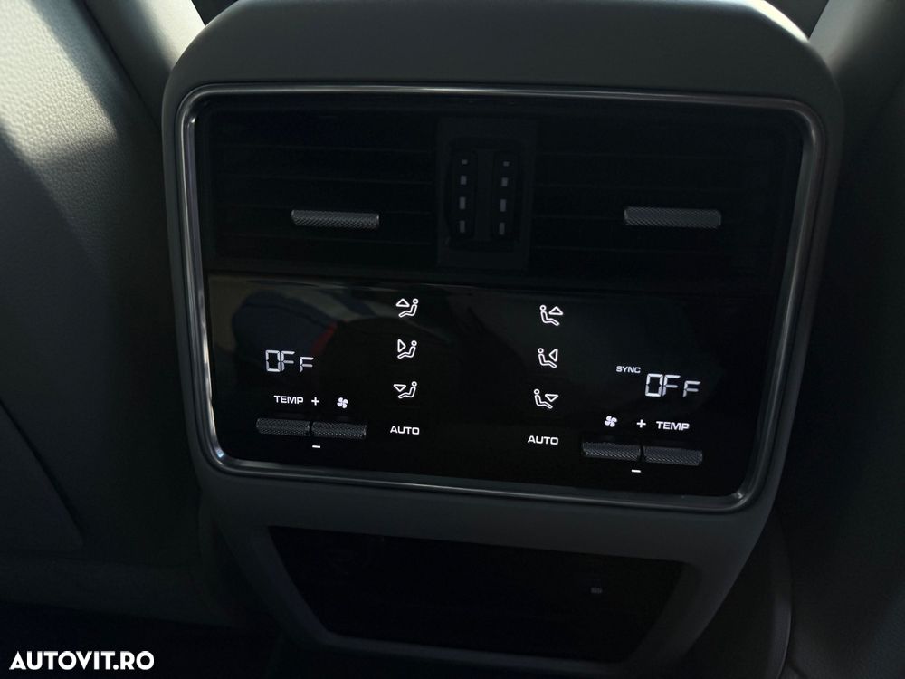Porsche Cayenne Coupe - 15