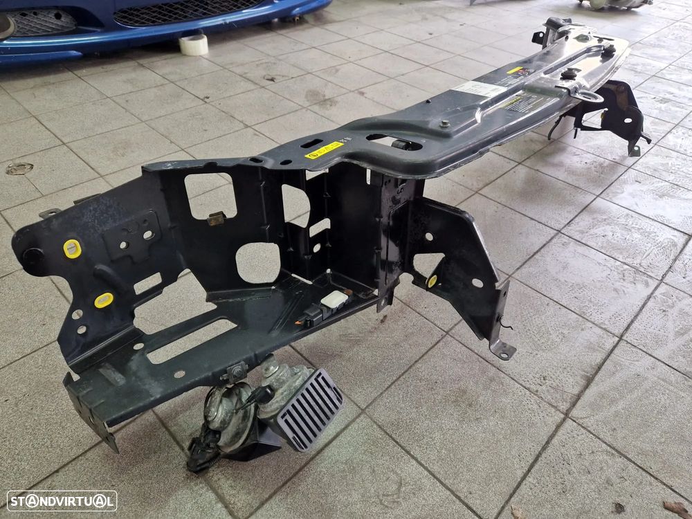 Frente completa usada VOLVO XC90 2.4 D5 XENON parachoques capot oticas guardalamas XC 90 - 18