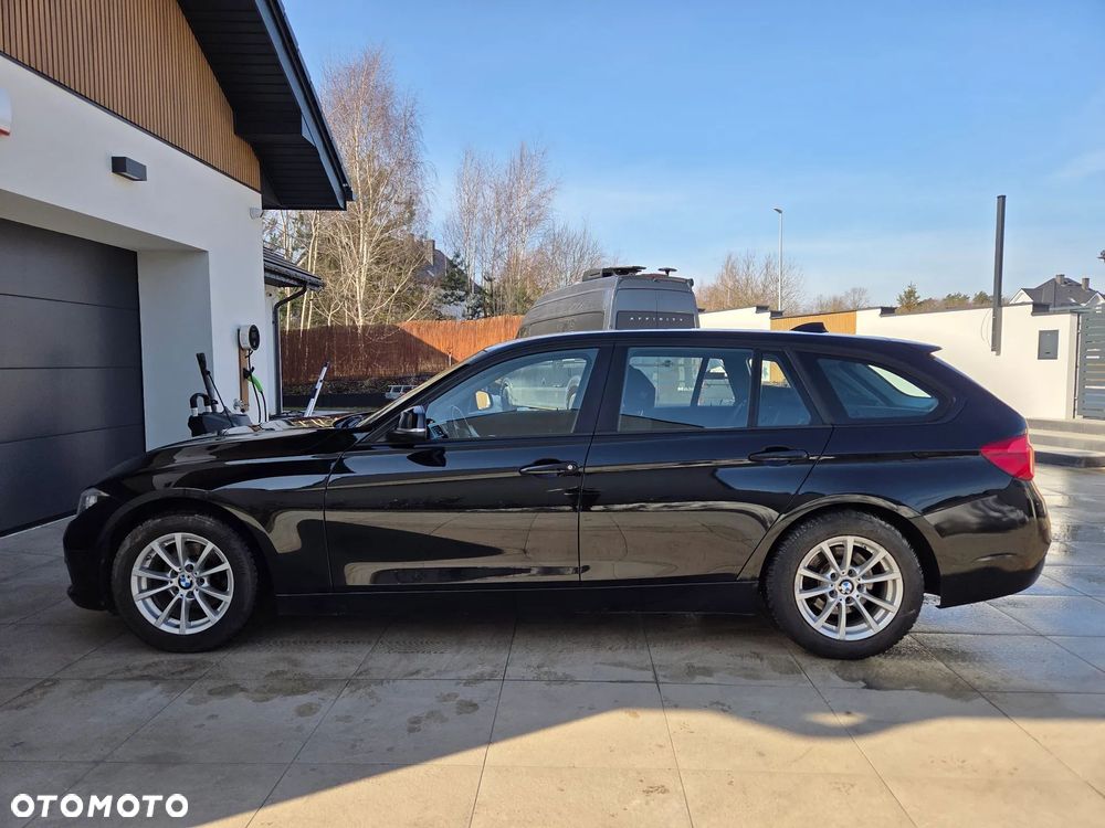 BMW Seria 3 318d - 6
