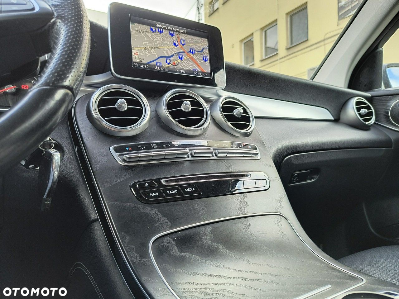 Mercedes-Benz GLC - 40