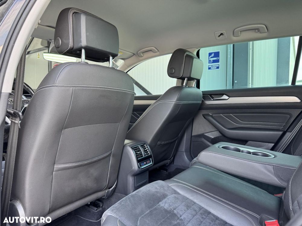 Volkswagen Passat - 35