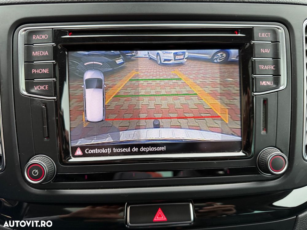 Volkswagen Sharan 2.0 TDI DSG (BlueMotion Technology) Highline - 40