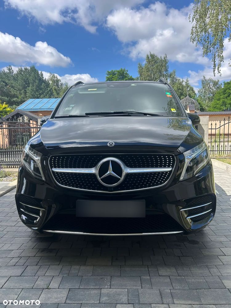 Mercedes-Benz Klasa V - 1