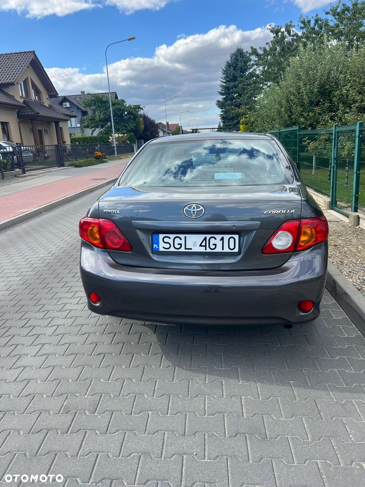 Toyota Corolla - 8