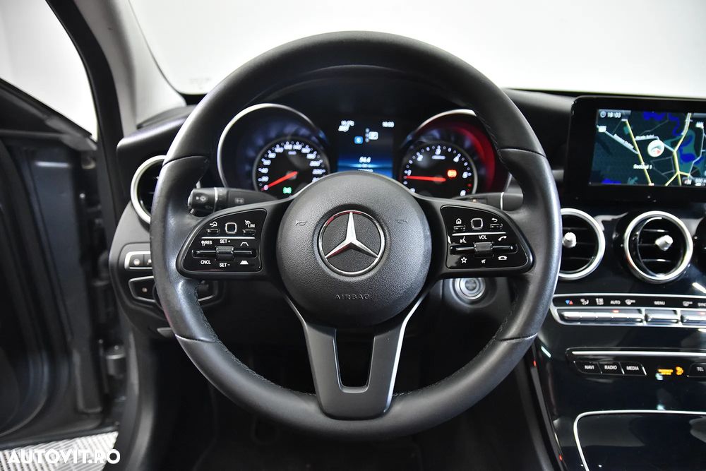 Mercedes-Benz C 220 d 4MATIC Aut - 16