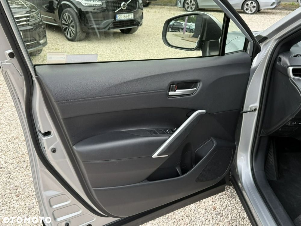 Toyota Corolla Cross 2.0 Hybrid Comfort - 13