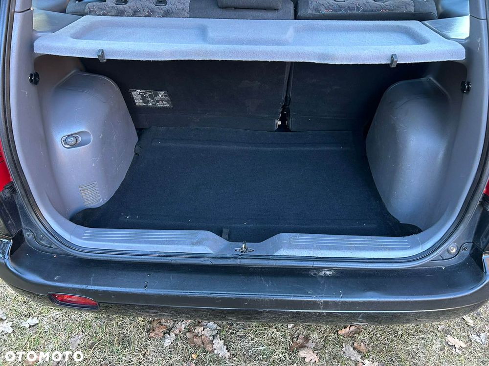 Hyundai Matrix 1.6 GLS Edition+ - 13