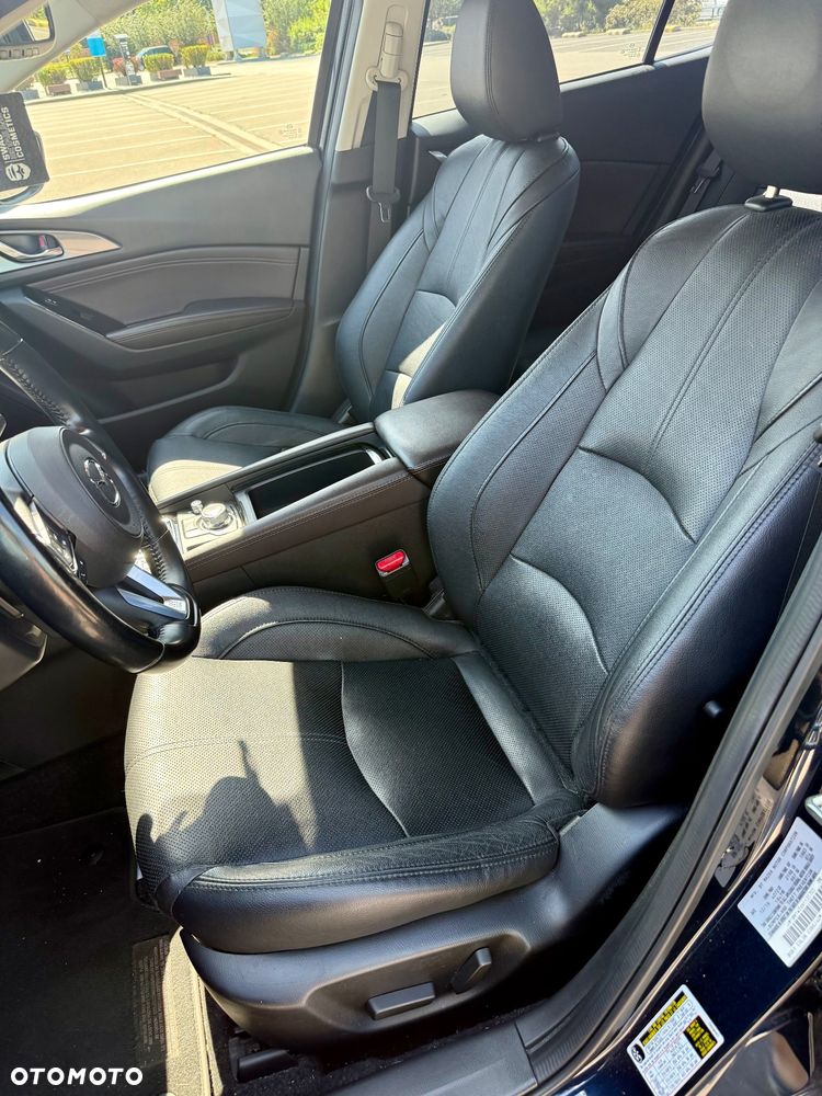 Mazda 3 - 15