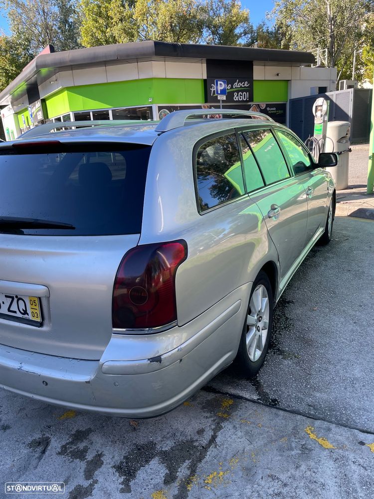 Toyota Avensis LB 2.0 D-4D - 3