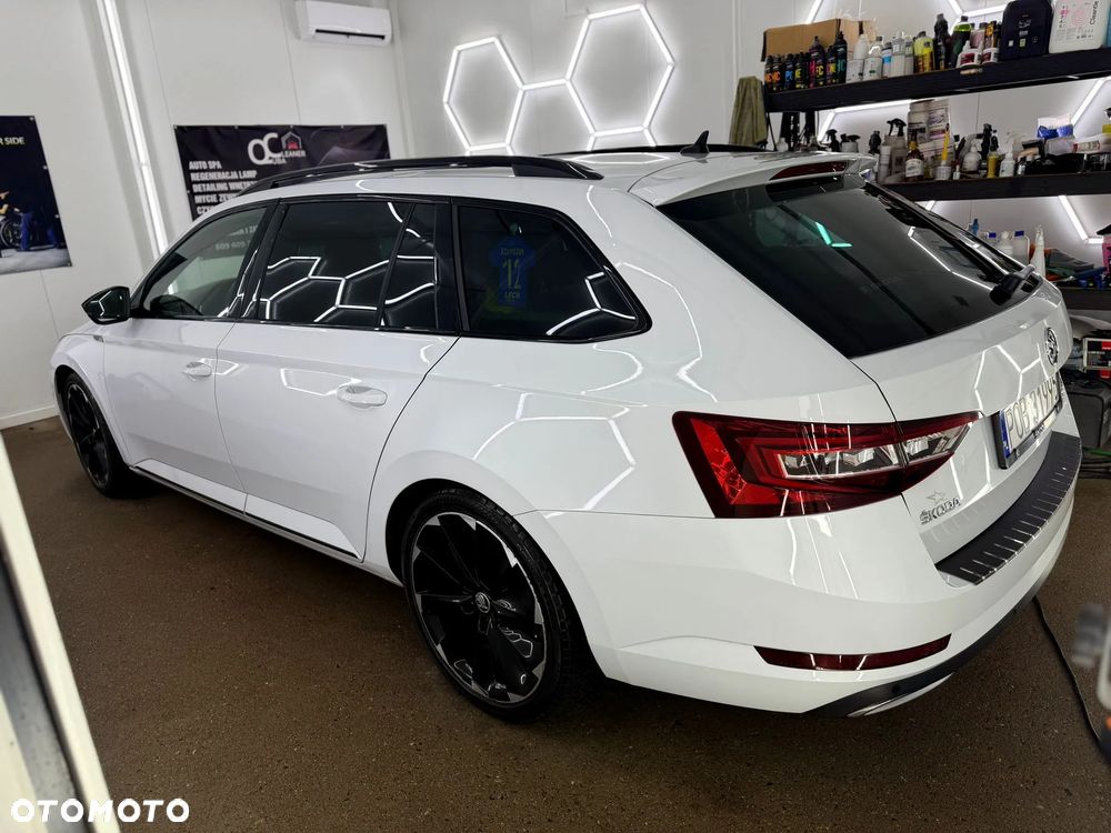 Skoda Superb 2.0 TDI 4x4 Sportline DSG - 15