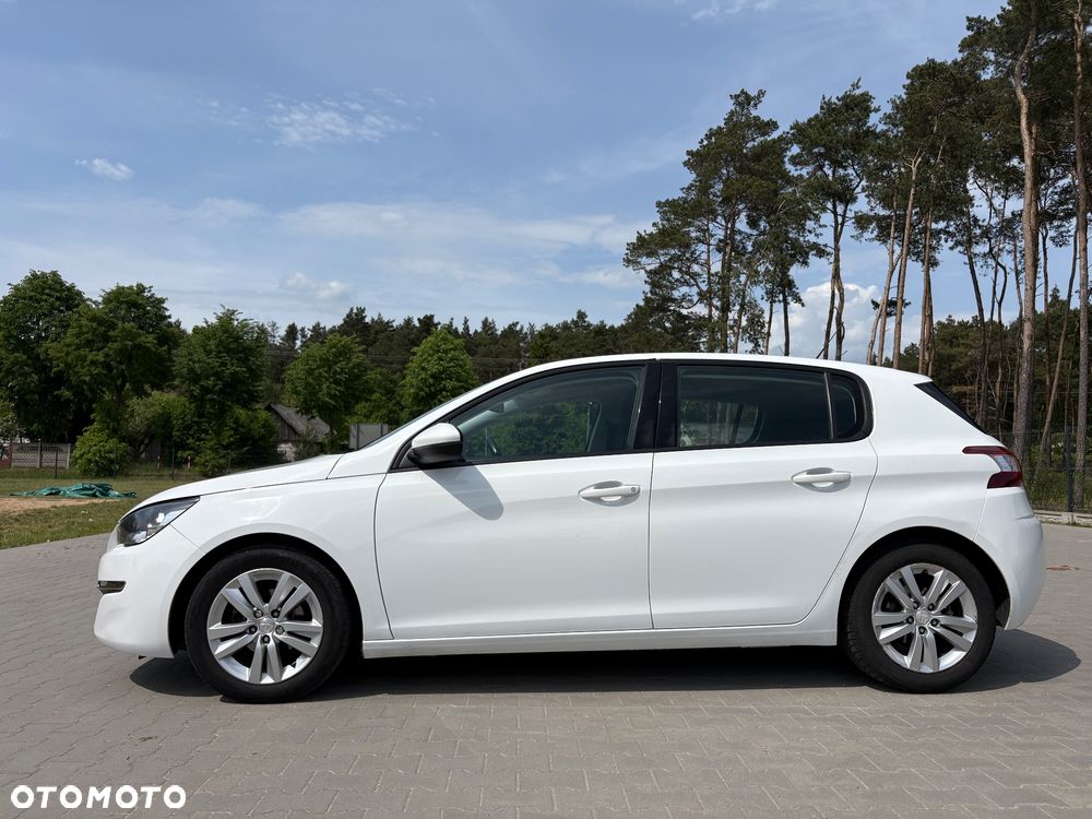 Peugeot 308 - 8