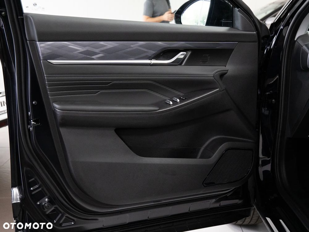 Dongfeng Mage - 12