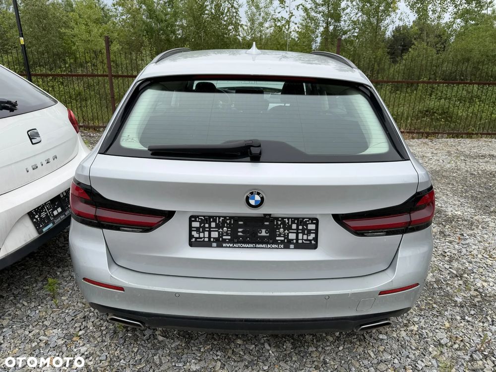 BMW Seria 5 530d xDrive mHEV Luxury Line sport - 4