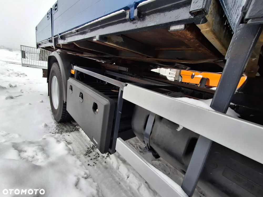 Mercedes-Benz Axor 1933 HDS FASSI F135 17 Metrów Żuraw Skrzynia Siodło Zawieszenie Resor 2010r Sprowadzony Przyczepa Do Przewozu Transportu Zbrojenia Zestaw Ciekawa Konfiguracja Niski Przebieg - 17